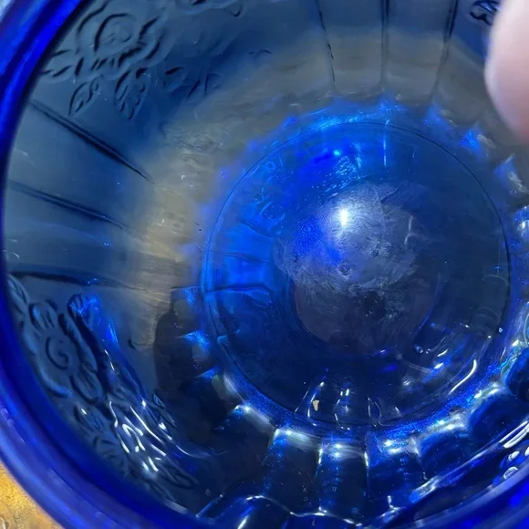 Vintage cobalt glass Mayfair / Open Rose cookie jar with lid, reproduction - Picture 4 of 10